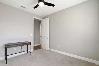 556 Yarrow Court, Fairfield, CA 94534 - Photo 17