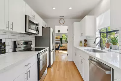 80 Upper Oak Drive, San Rafael, CA 94903 - Photo 7