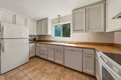 10565 Sunset Ridge Drive, Kelseyville, CA 95451 - Photo 11
