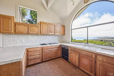 260 Highland Avenue, San Rafael, CA 94901 - Photo 23