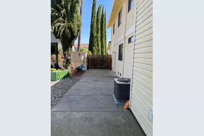 219 Pimpernel Court, Vacaville, CA 95687 - Photo 9