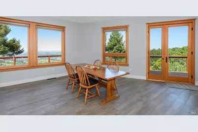 6649 Round Oak Road, Penngrove, CA 94951 - Photo 17