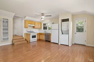1135 4th St, Novato, CA 94945 - Photo 31