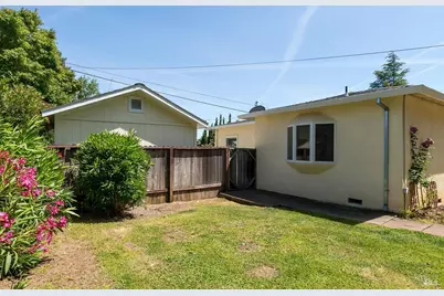 1135 4th Street, Novato, CA 94945 - Photo 23