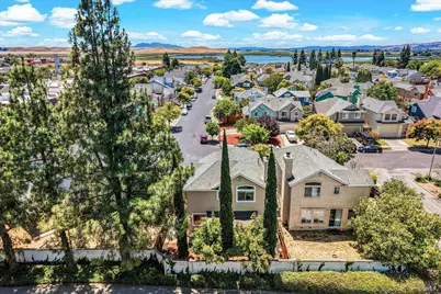 266 Tamarisk Circle, Suisun City, CA 94585 - Photo 57