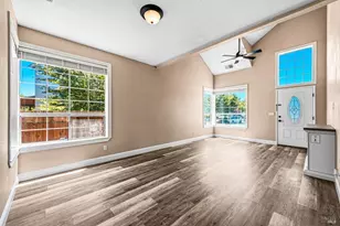 266 Tamarisk Cir, Suisun City, CA 94585 - Photo 9