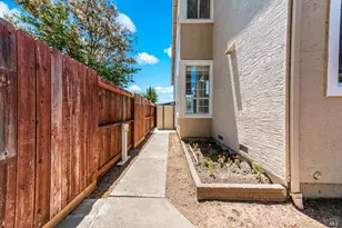 266 Tamarisk Cir, Suisun City, CA 94585 - Photo 53