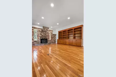 635 Goodwin Avenue, Penngrove, CA 94951 - Photo 5