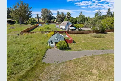 635 Goodwin Avenue, Penngrove, CA 94951 - Photo 47