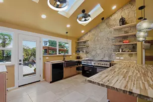 2720 Hilltop Dr, Napa, CA 94558 - Photo 9