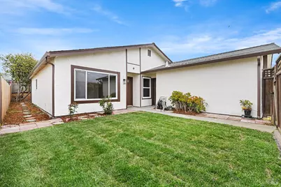148 Obrien Circle, Vallejo, CA 94589 - Photo 3