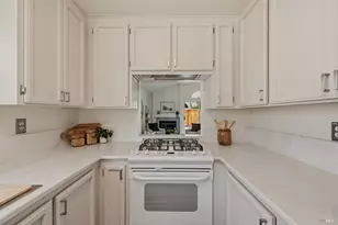 105 Freedom Ct, Vacaville, CA 95687 - Photo 5