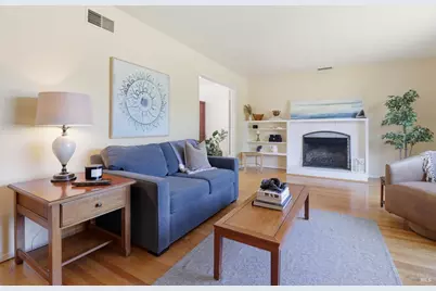 131 Grande Vista, Novato, CA 94947 - Photo 5