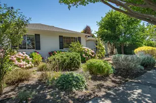 2820 Village Side Dr, Santa Rosa, CA 95405 - Photo 3