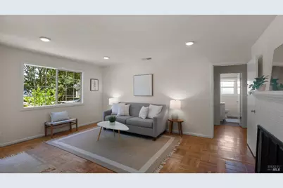 2820 Village Side Drive, Santa Rosa, CA 95405 - Photo 9