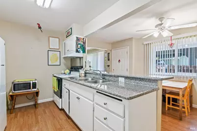 434 E H Street, Benicia, CA 94510 - Photo 23