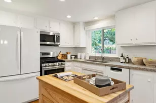 6860 Oak Leaf Dr, Santa Rosa, CA 95409 - Photo 11