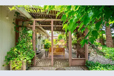 6860 Oak Leaf Drive, Santa Rosa, CA 95409 - Photo 29
