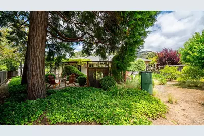 6860 Oak Leaf Drive, Santa Rosa, CA 95409 - Photo 37