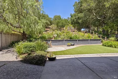 100 Golden Hinde Boulevard, San Rafael, CA 94903 - Photo 55