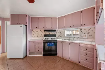 4080 Burke Hill Drive #4, Ukiah, CA 95482 - Photo 1