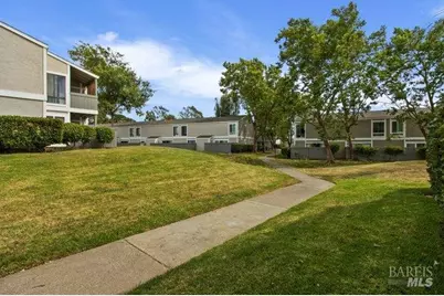 900 Southampton Road #129, Benicia, CA 94510 - Photo 21