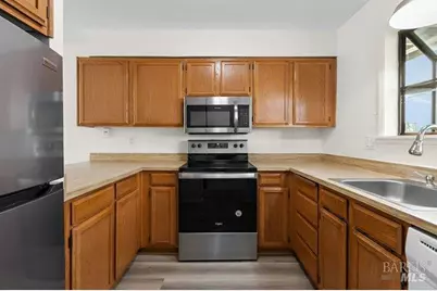 900 Southampton Road #129, Benicia, CA 94510 - Photo 7