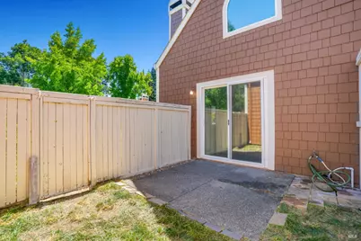2706 Lakeview Drive, Santa Rosa, CA 95405 - Photo 11