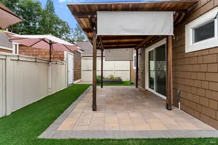 2706 Lakeview Dr, Santa Rosa, CA 95405 - Photo 1