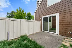2706 Lakeview Dr, Santa Rosa, CA 95405 - Photo 9