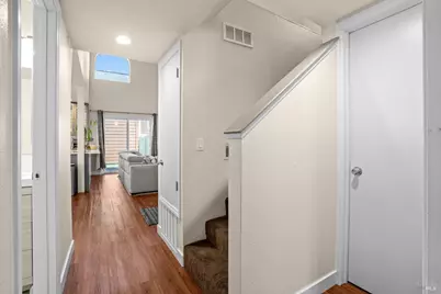 2706 Lakeview Drive, Santa Rosa, CA 95405 - Photo 17