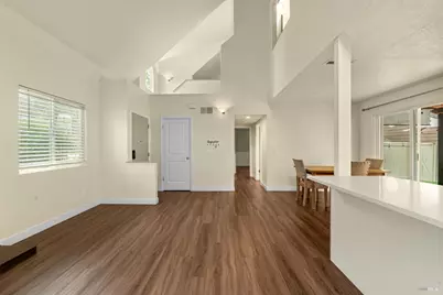 2706 Lakeview Drive, Santa Rosa, CA 95405 - Photo 11