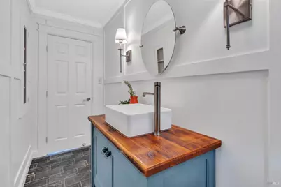 270 W K Street, Benicia, CA 94510 - Photo 23
