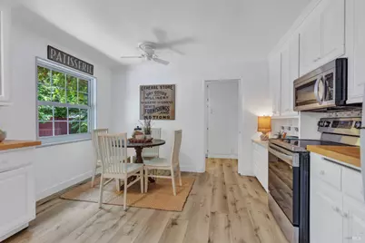 270 W K Street, Benicia, CA 94510 - Photo 17