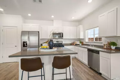 670 Wisteria Lane, Dixon, CA 95620 - Photo 13