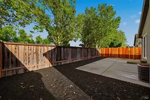 1045 Camellia Ln, Suisun City, CA 94585 - Photo 25