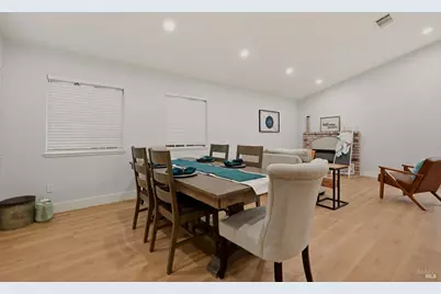 1045 Camellia Lane, Suisun City, CA 94585 - Photo 3