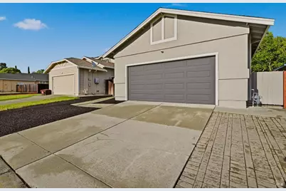1045 Camellia Lane, Suisun City, CA 94585 - Photo 43