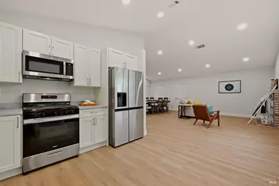 1045 Camellia Lane, Suisun City, CA 94585 - Photo 5
