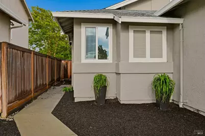 1045 Camellia Lane, Suisun City, CA 94585 - Photo 25