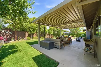 159 Lucas Park Drive, San Rafael, CA 94903 - Photo 5