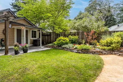 250 N Hope Street, Ukiah, CA 95482 - Photo 37
