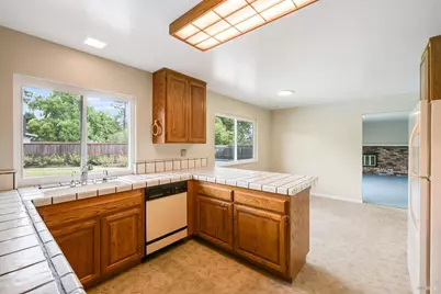 717 Glenhill Court, Novato, CA 94947 - Photo 9