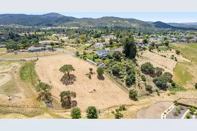 5757 Futura Way, Santa Rosa, CA 95409 - Photo 3