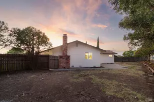 1061 Mockingbird Ct, Fairfield, CA 94533 - Photo 31
