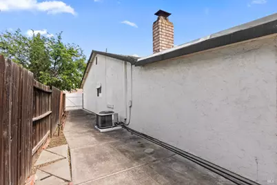155 Richard Place, Vacaville, CA 95687 - Photo 41