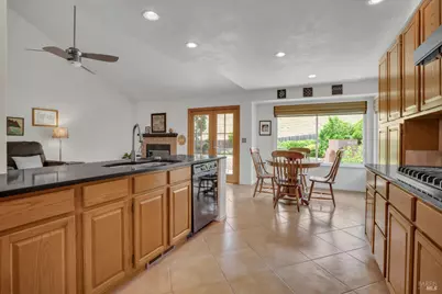 3213 Bear Creek Drive, Fairfield, CA 94534 - Photo 15