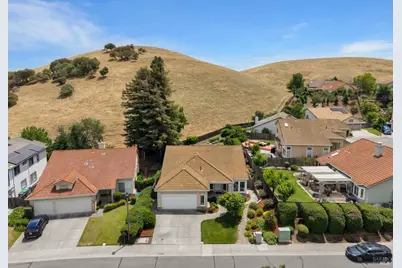 3213 Bear Creek Drive, Fairfield, CA 94534 - Photo 45
