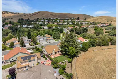 3213 Bear Creek Drive, Fairfield, CA 94534 - Photo 47