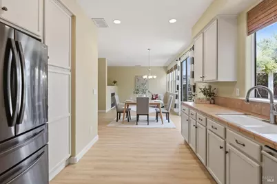 502 Clearwater Oak Court, Fairfield, CA 94534 - Photo 11